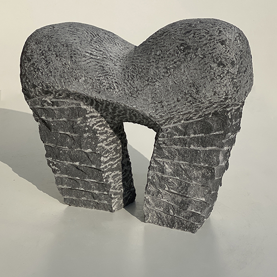 Collapsing stone